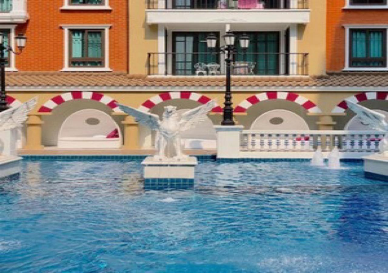 Espana Hotel Jomtien Resort Buitenkant foto