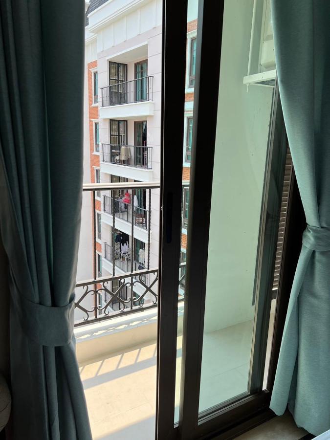 Espana Hotel Jomtien Resort Buitenkant foto