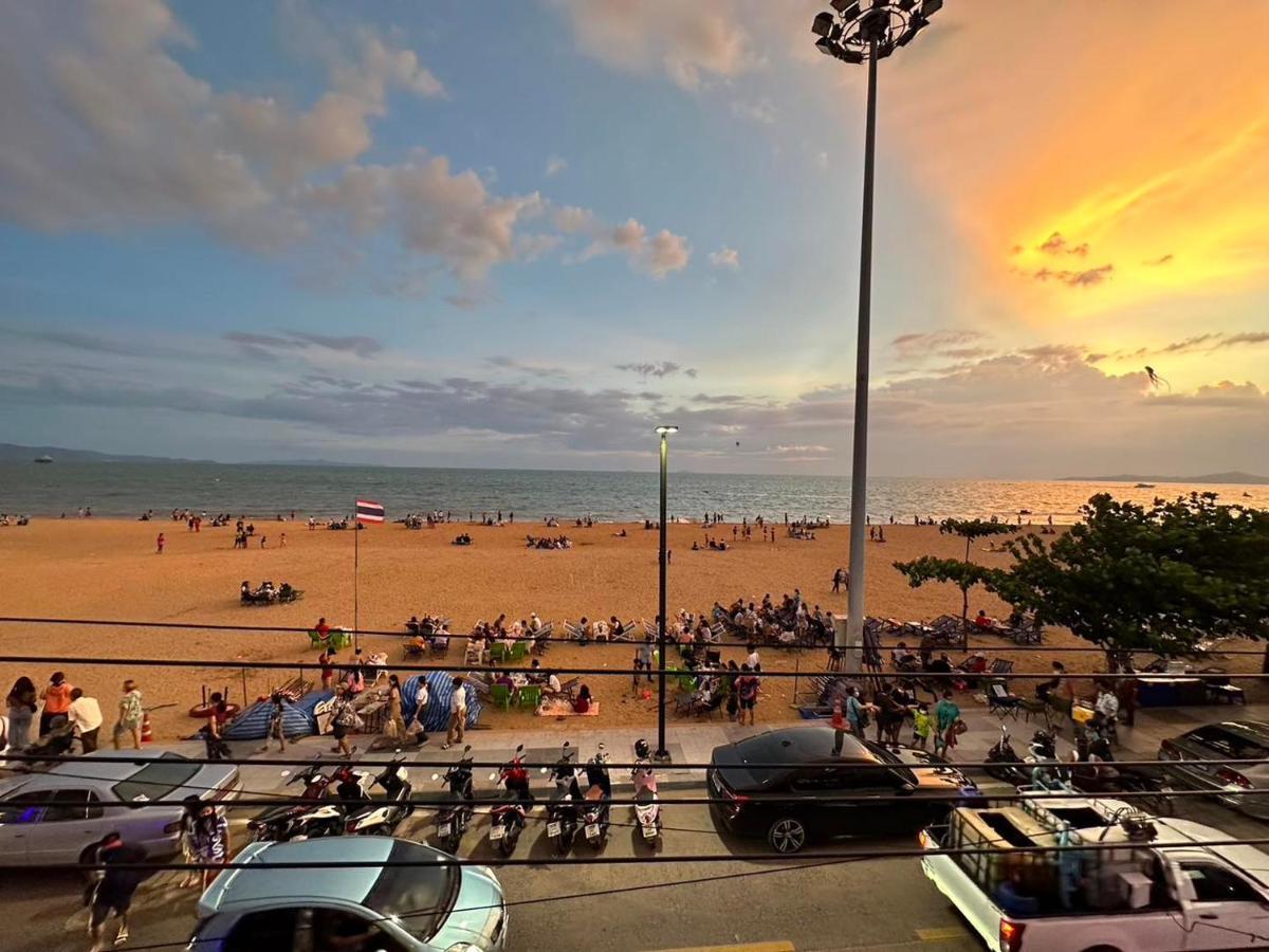 Espana Hotel Jomtien Resort Buitenkant foto